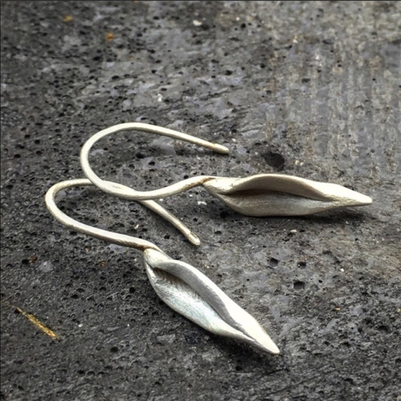 Sterling silver leaf organic shaped leaves - Picture 6 of 6